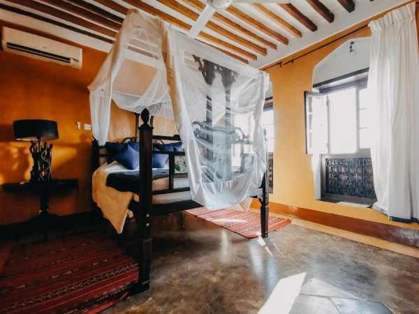 Kholle House image 15