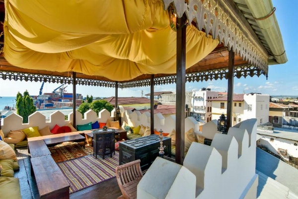 Kholle House image 20